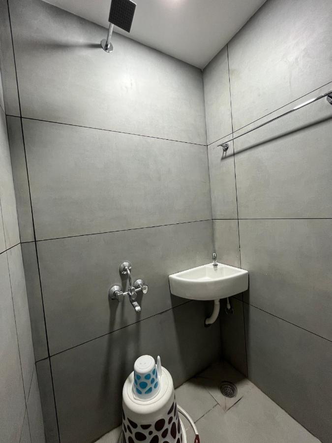 The Tendoinn Pollāchi 外观 照片